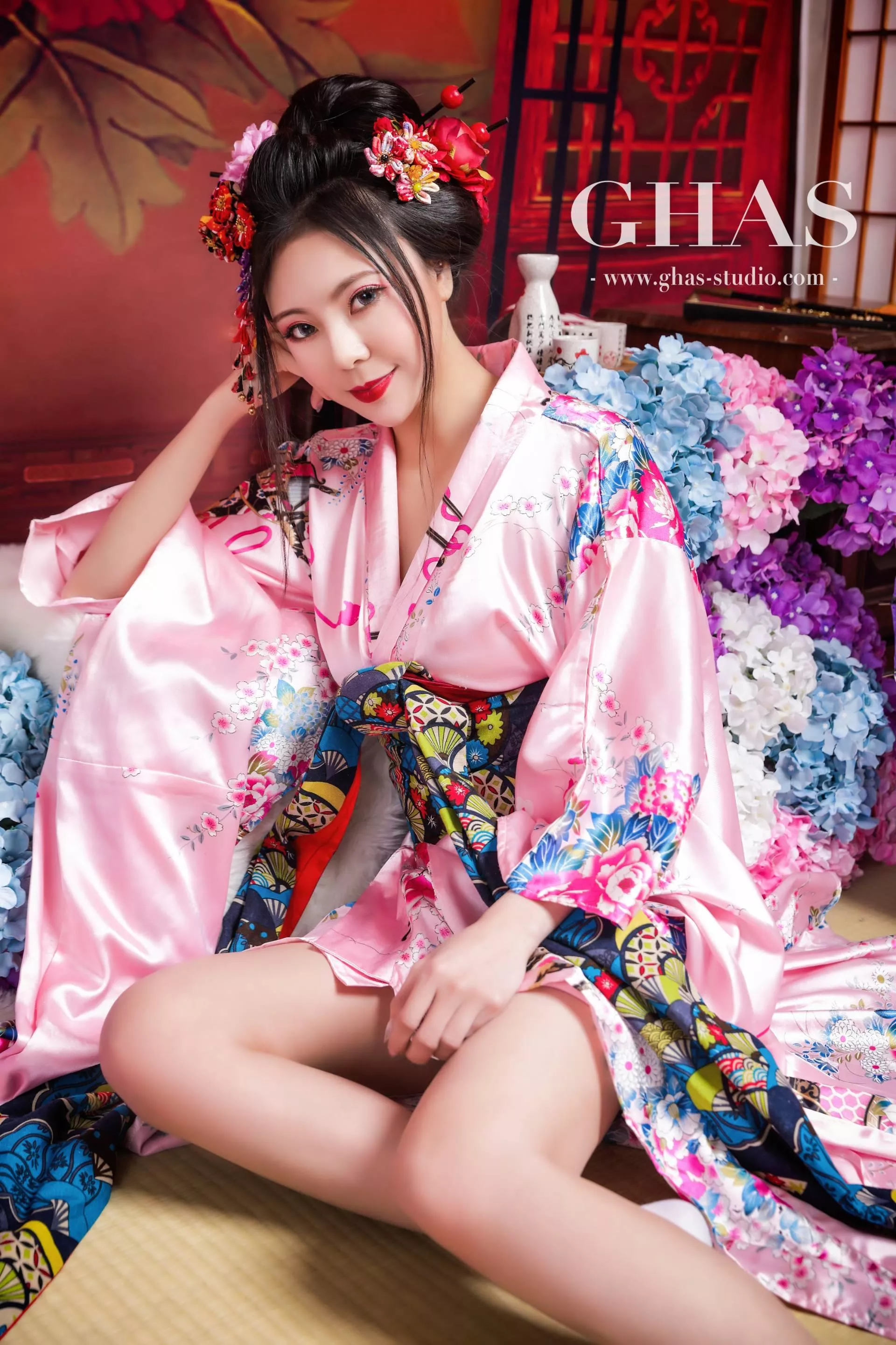 桃園中壢性感花魁寫真照-GHAS葛黑斯幸福攝影-GHAS葛黑斯幸福攝影-中壢美肌韓式證件照/面試履歷照/桃園專業形象照