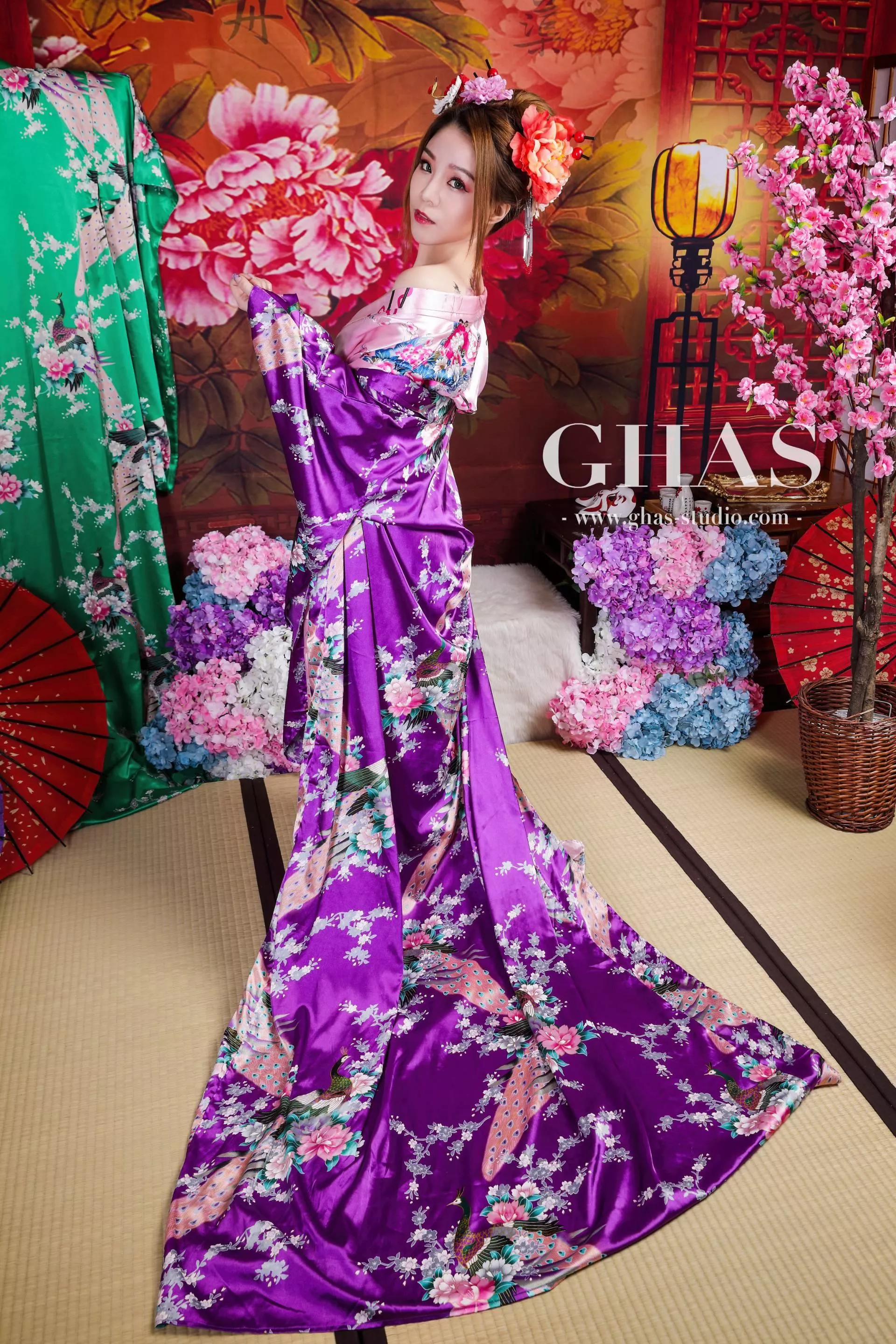 桃園中壢性感花魁寫真照-GHAS葛黑斯幸福攝影-GHAS葛黑斯幸福攝影-中壢美肌韓式證件照/面試履歷照/桃園專業形象照