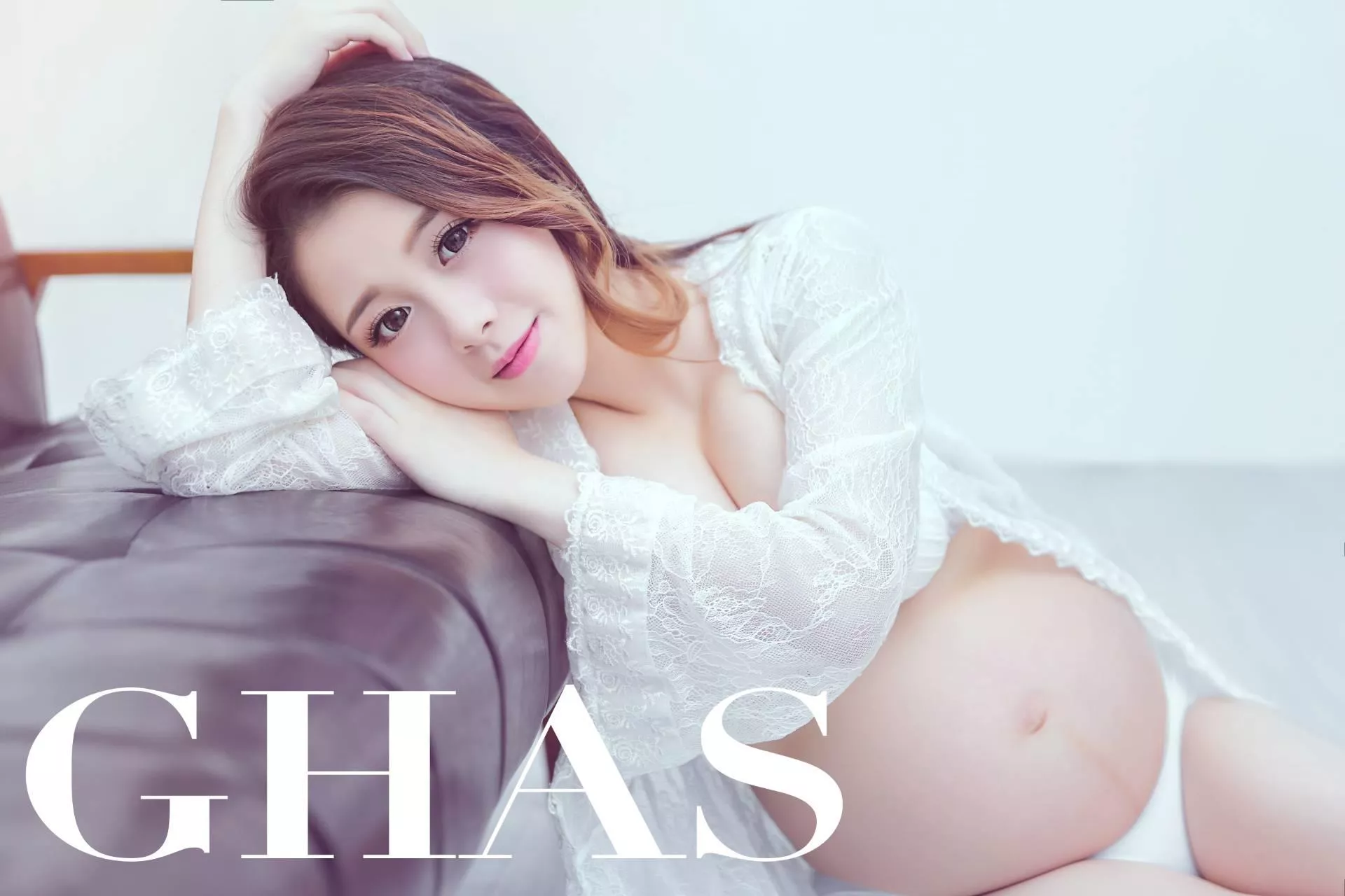 桃園中壢孕婦寫真推薦-GHAS葛黑斯幸福攝影-GHAS葛黑斯幸福攝影-中壢美肌韓式證件照/面試履歷照/桃園專業形象照