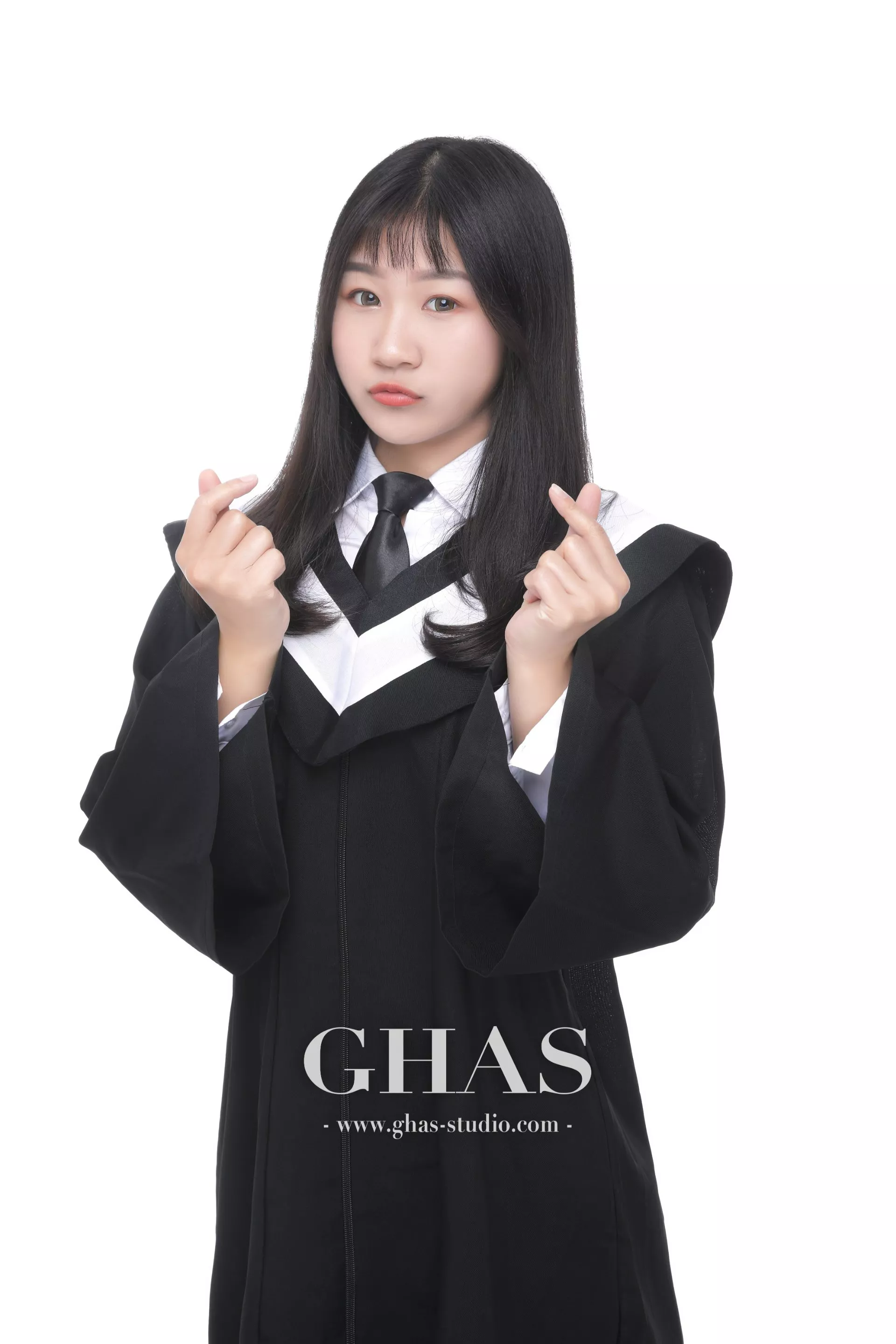 桃園中壢專業形象照推薦-GHAS葛黑斯幸福攝影-GHAS葛黑斯幸福攝影-中壢美肌韓式證件照/面試履歷照/桃園專業形象照
